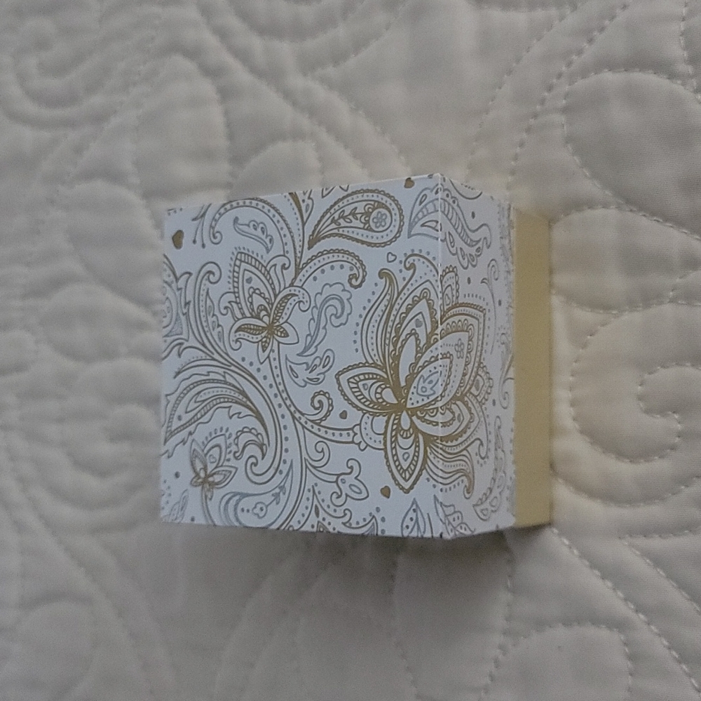 Ring - Picture 2 of 3